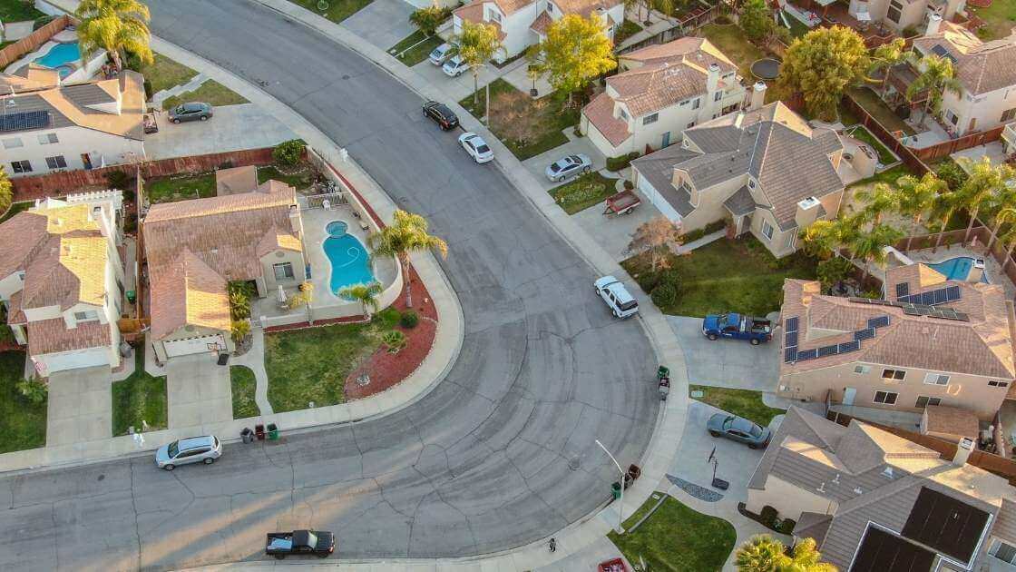 neighborhood-homes-roads